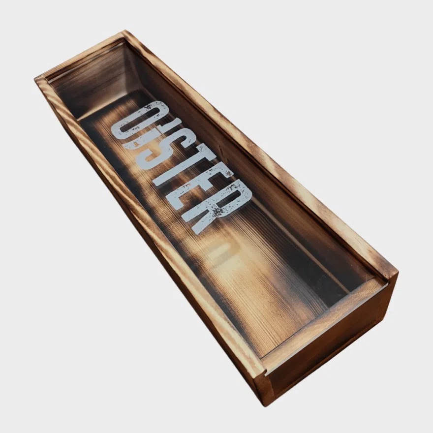 Lesena darilna škatla